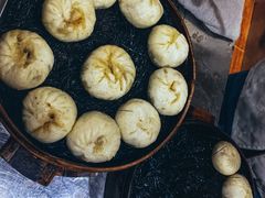 酱肉包-舒小笼松针小笼包