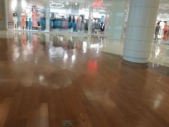 -H&M(华润万象城店)