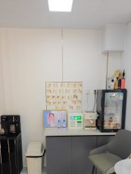 -阿三造型烫染•接发