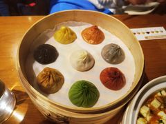 -乐忻皇朝(上海中心大厦店)