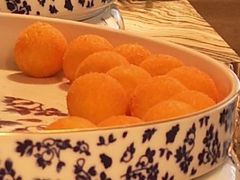炸糕团-威海蓝海御华大饭店·蓝钻美食自助百汇
