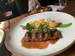 -SISTERS BAR RESTAURANT川意酒馆(嘉善老市H楼店)