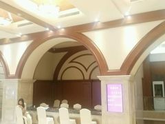 -山明水秀大饭店