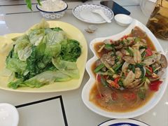 -覃记海鲜美食餐厅