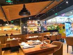 大堂-山城外·非遗酸菜鱼(财富中心店)