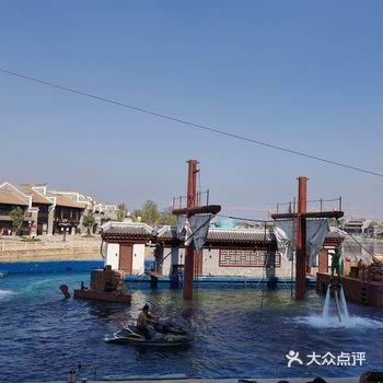 宅在家里，回味一下吧里面的太大了，建议早点出发