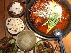 -四小区火锅·巷子里的重庆火锅(花照壁店)