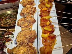 -街角等你.大连海鲜烧烤.经典铁板海鲜串(西安路店)