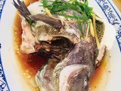 -霞涌市场海鲜摆卖区