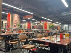 -四囍码头海鲜烧烤自助火锅(外滩南京东路悦荟广场店)
