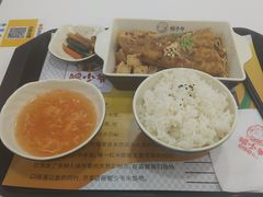 -鲲少爷烤鱼饭.螺蛳粉·清真(爱琴海店)