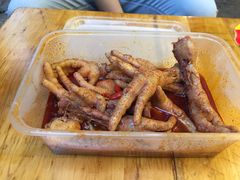 -拈签一笑黄牛肉辣卤串串