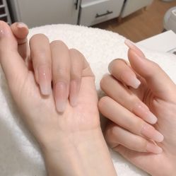-十月·日式美甲美睫·纹眉