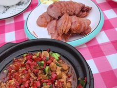 -顶峰夜宴·龙虾烧烤大排档(九江学院店)