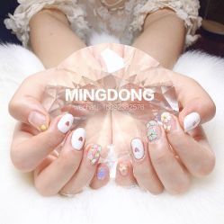 -明洞造型精品烫染