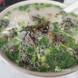 吃个新鲜！乌鸡米线！