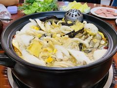 -菌之家·专业纯野生菌火锅·特色炒菌