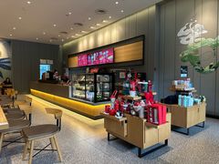 -星巴克(长沙友阿奥特莱斯店)