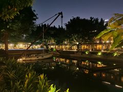 -喜洲吧·江畔老船厂·庭院餐厅(喜临院店)