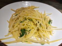 香菜梗炝土豆丝-绿茶餐厅(昌平悦荟店)