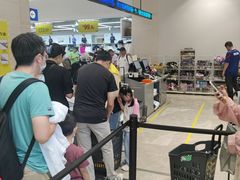 -BIGOFFS 超级折扣(仁恒伊势丹店)