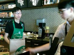 -星巴克(广州番禺钻汇广场分店)