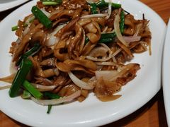 干炒牛河-頂好酒家·经典粤菜(海信广场店)
