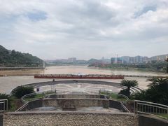-中国宜宾·长江地标广场