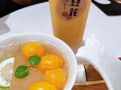 银耳桃桃-炖物24章·顺时轻养茶(杭州大厦店)