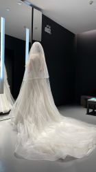 -Vera Wang婚纱礼服旗舰店