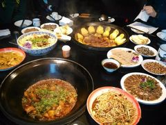 -鱼窝棚柴火铁锅炖(富山屯店)