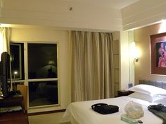 高级山景房-三亚亚龙湾凯莱仙人掌度假酒店