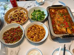 -一品味庄·地标武昌鱼·藕汤湖北菜(黄鹤楼店)
