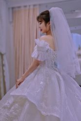 -AMOR艾沫婚纱奢品荟(设计师勒泰店)