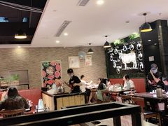 大堂-八合里潮汕鲜牛肉火锅(惠州华贸店)