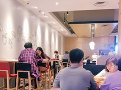 大堂-必胜客(欧亚卖场店)