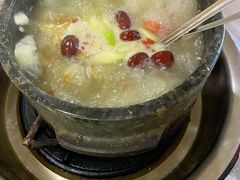 -鲁朗纳麦石锅鸡庄园