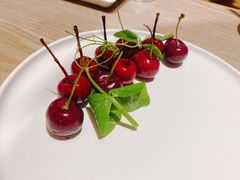 樱桃鹅肝-小大董·烤鸭(凤凰汇店)