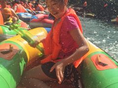 -安吉龙王山峡谷漂流