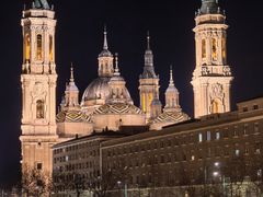 -皮拉尔圣母圣殿主教座堂