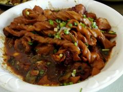 -鑫巴蜀小镇 · 水煮鱼专研店(玉桥店)