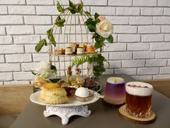 -Oasis Bar & Grill