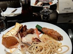 -圣丰索菲特·2 On 988 Café 自助餐厅