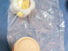 -名创优品(北京新中关购物中心地铁层店)