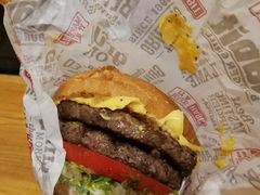 -The Habit Burger Grill 哈比特汉堡(爱琴海店)