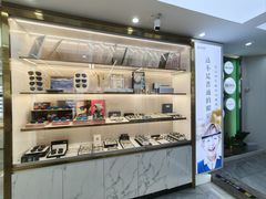 -世纪大明眼镜·林德伯格·蔡司官方授权店(武昌旗舰店)