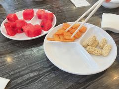 水果零食自助台-情妹耙泥鳅·江湖川菜(科华店)