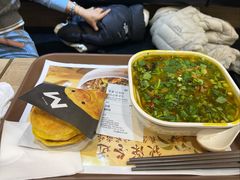 金汤酸菜肥肠米线-魏家凉皮(博水商务大厦店)