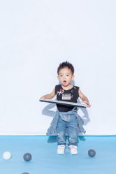 -小熊维尼高端儿童摄影(宝安旗舰店)