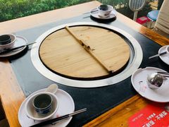 -老刘生态大鱼坊铁锅炖鱼(赛马场店)